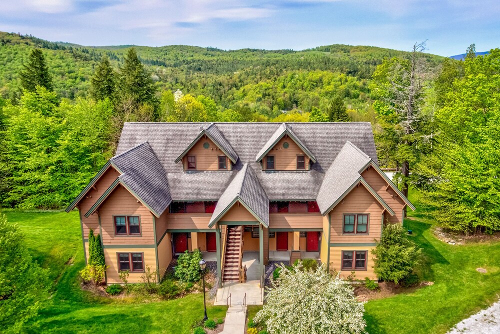 Castle Hill Resort Condo: 5 Mi to Slopes at Okemo! view 2
