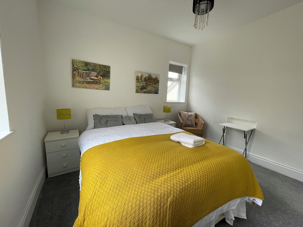 Golden Triangle Townhouse
