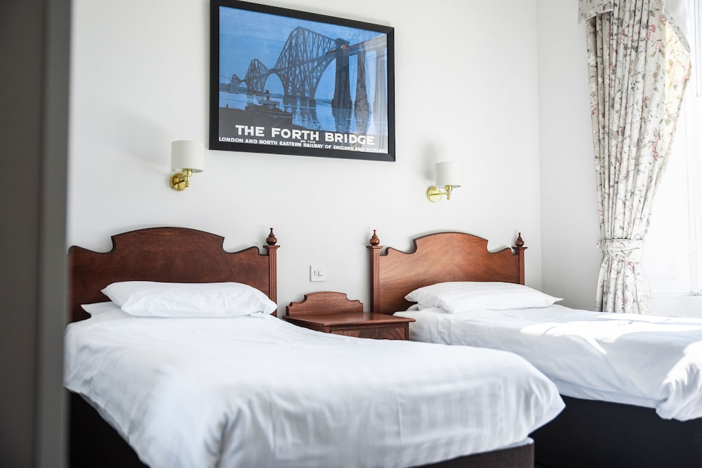 The Woodside Hotel, Aberdour. Exclusive Use view 4