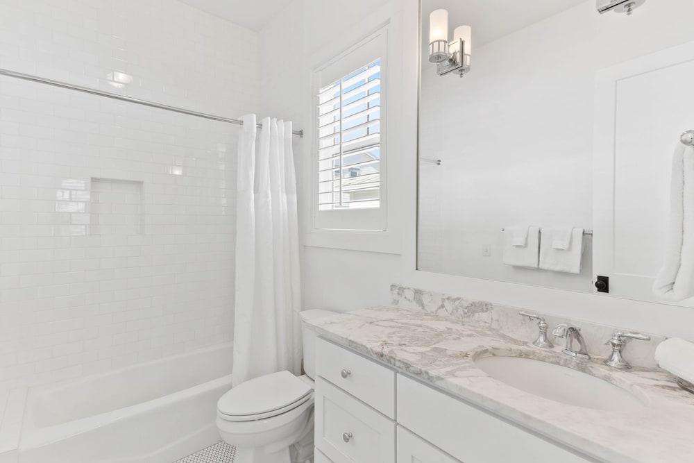 Grayt Digs by Avantstay Next to Beach Oceanview
