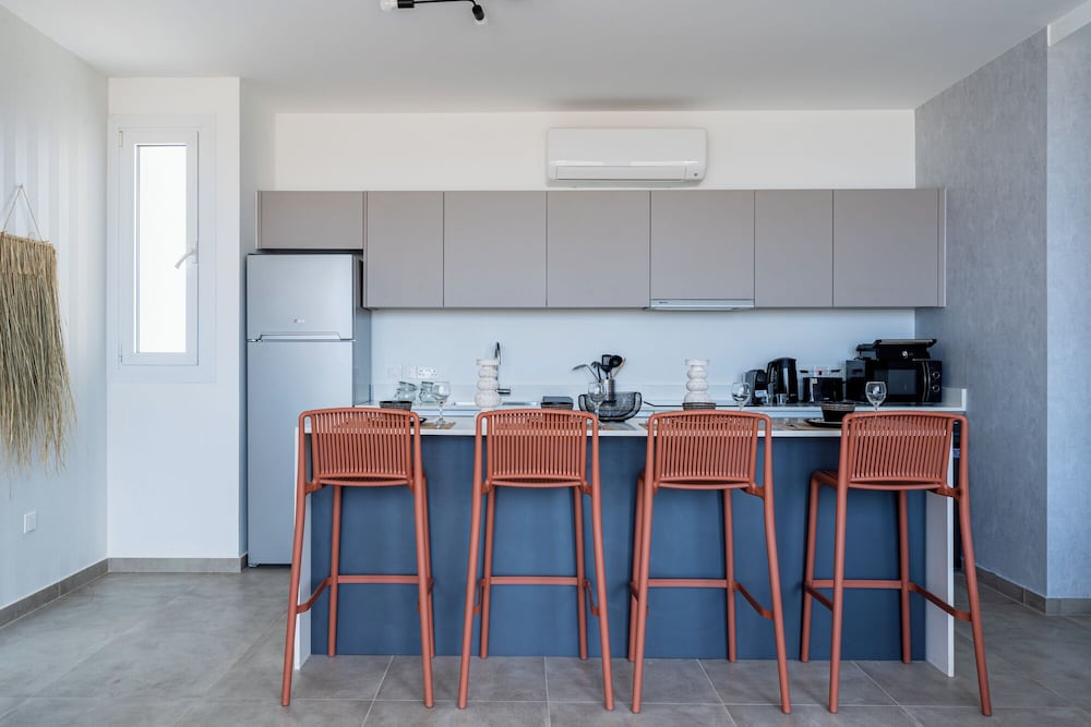 Blu Horizon - Stylish Living with Pool & Balconies in Protaras