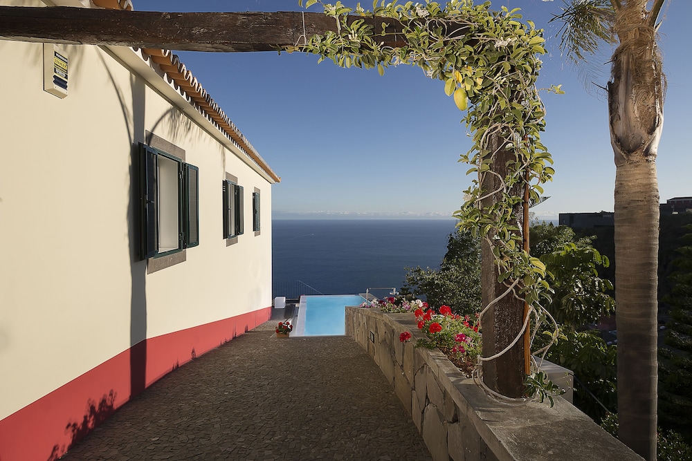 Casa do Julio by Our Madeira