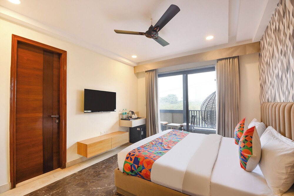 FabHotel Hygge Stay