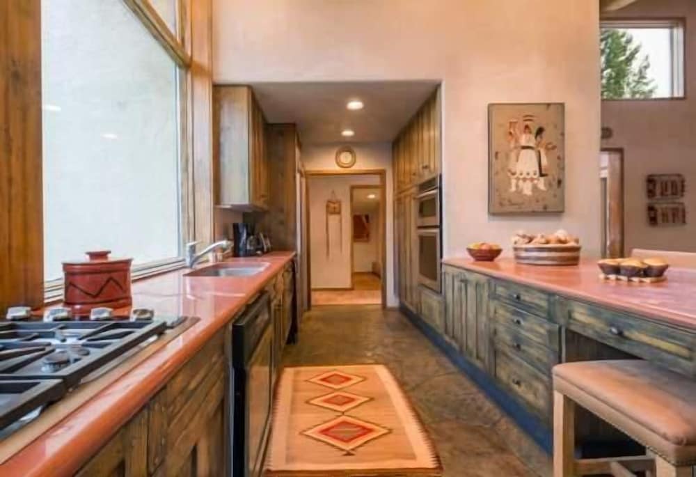 Penthouse with Panoramic Views of Vail Mountain and the Gore Range by RedAwning