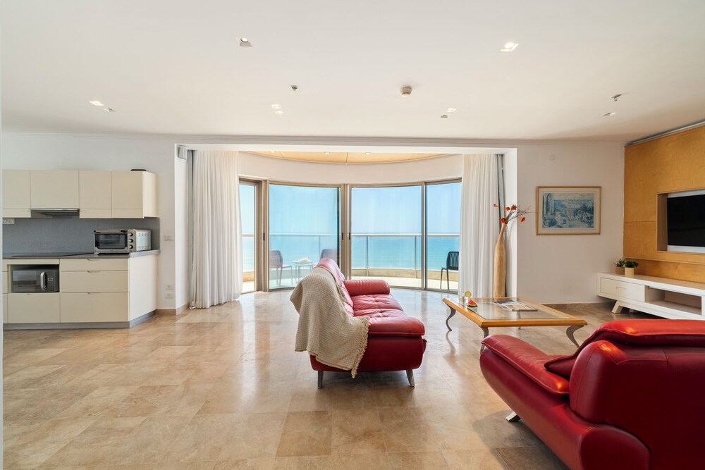 HaCarmel Beach Penthouse by Sea N Rent