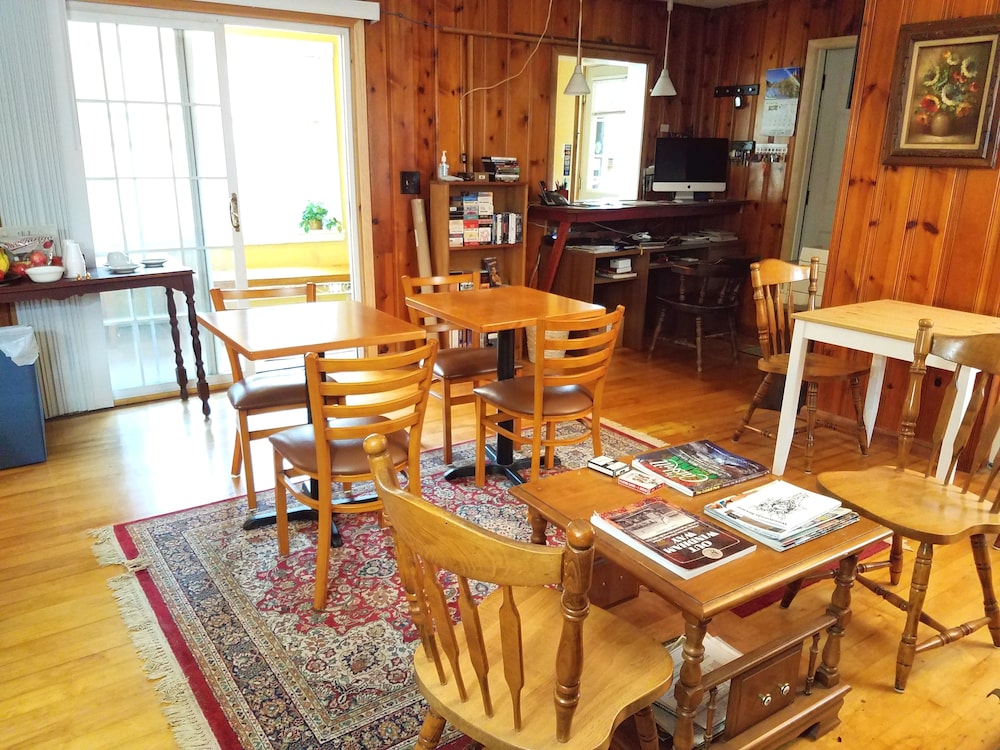 Black Bear Lodge