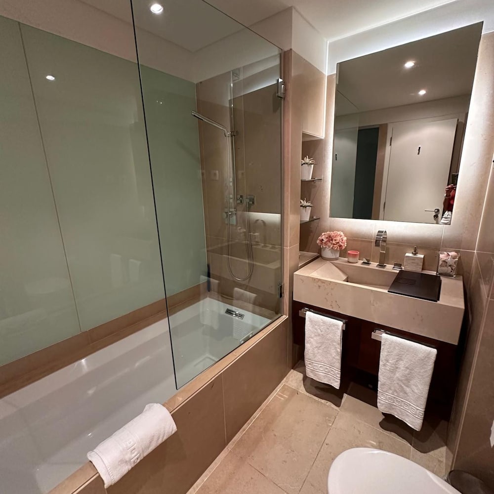 Tr ia Amazing Seaview Apartment