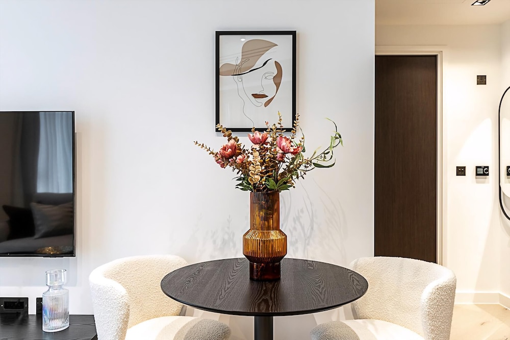 Elegant Flat in Notting Hill's Heartbeat