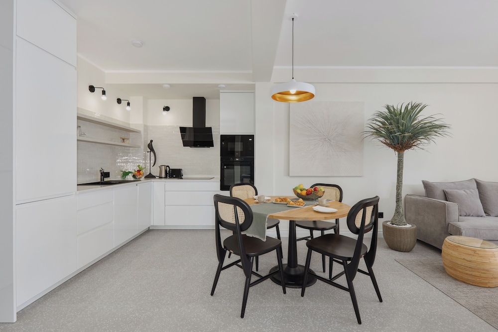 Dimitris Residence