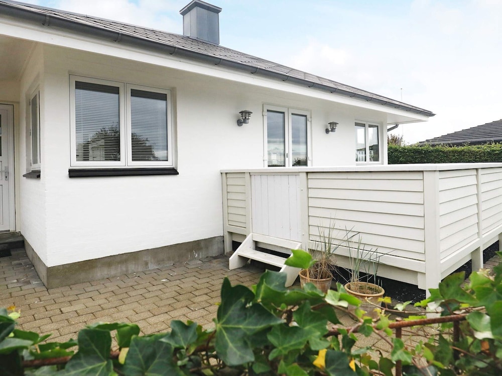 2 Person Holiday Home in Esbjerg V-by Traum view 4
