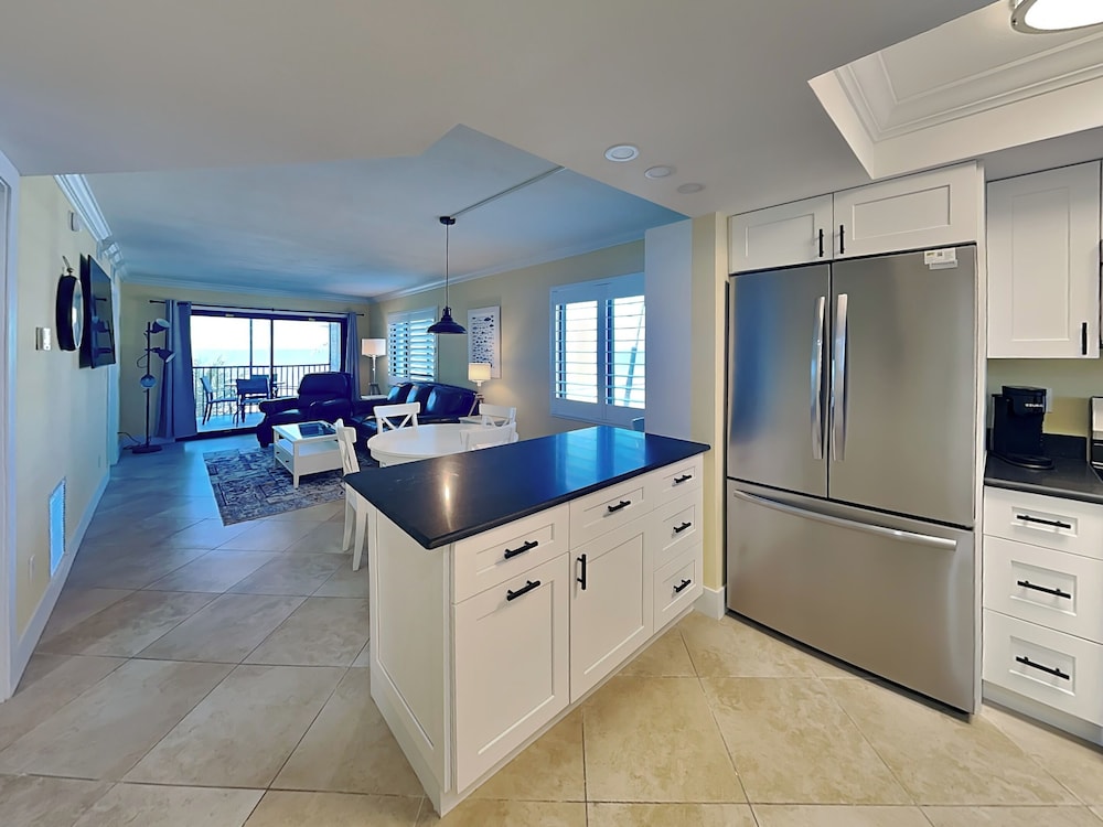 Seaside 2 by Distinctive Beach Rentals