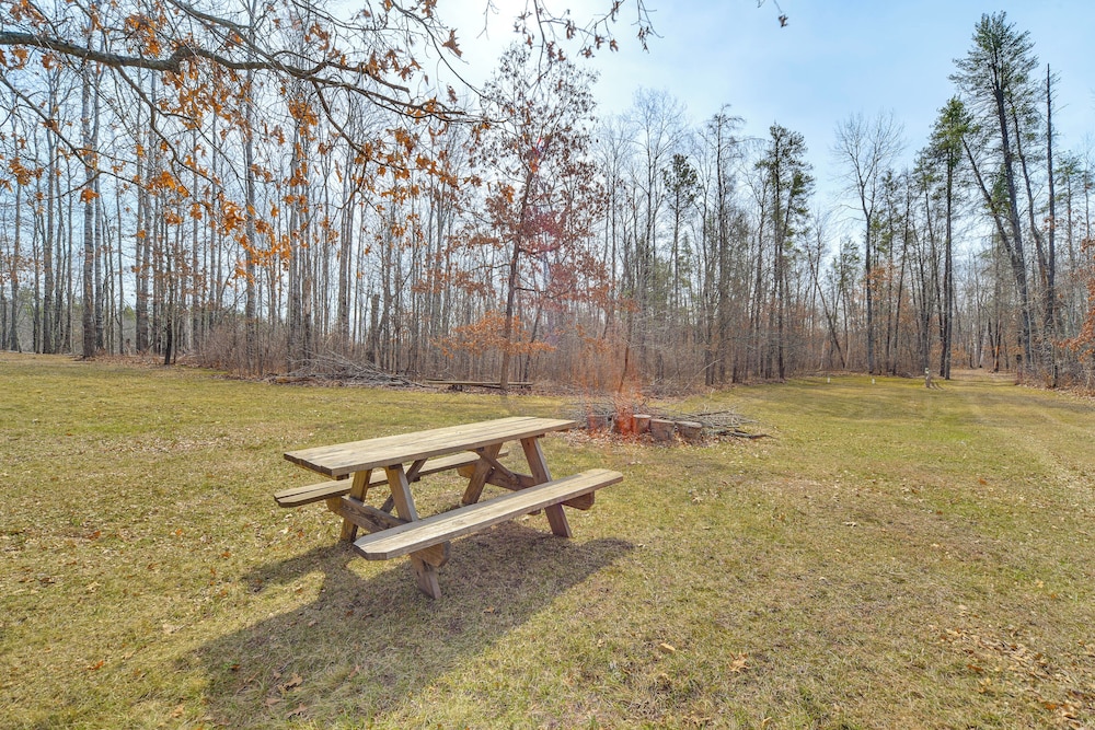 1 Mi to South Twin Lake: Cabin w/ Deck in Trego!