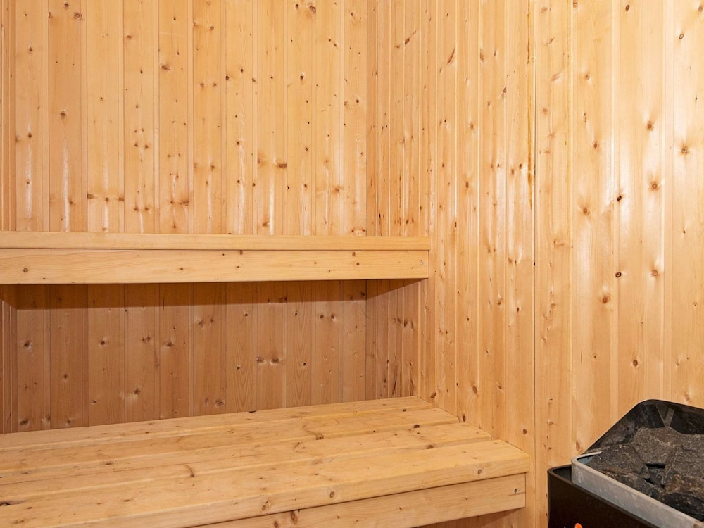 6 Person Holiday Home in Ulfborg view 3