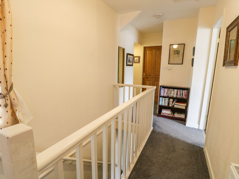 5 Ivy Terrace