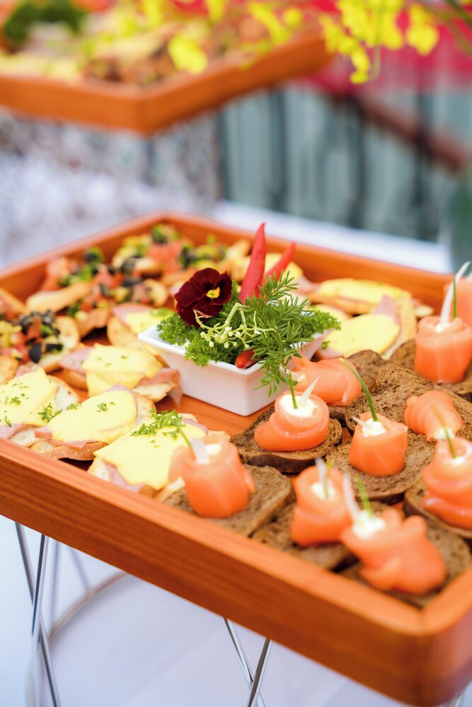 Indochine Grand Lan Ha Bay