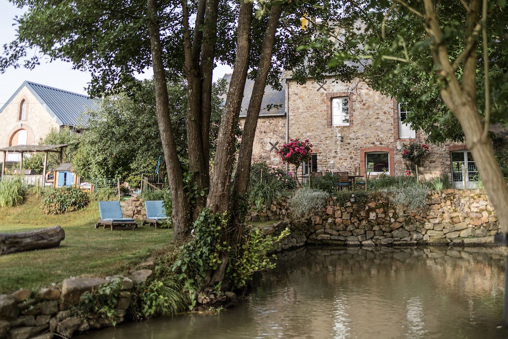 Le Moulin des Forges - Chambres d'Hôtes et Roulottes
