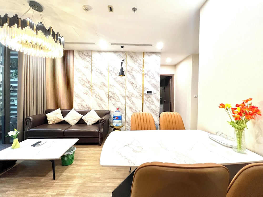 Luxhousing Vinhomes Skylake