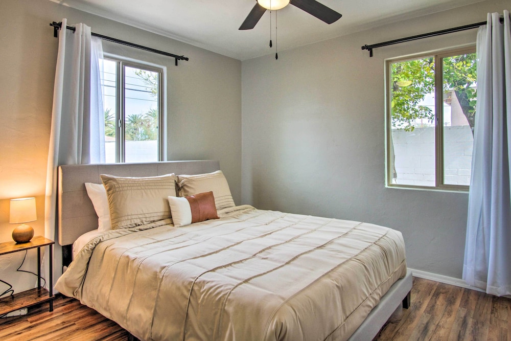 Lovely Tucson Home ~ Walk to Reid Park Zoo! view 4