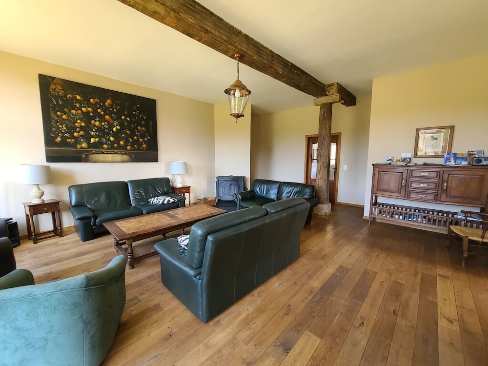 Accommodation in the Forges of Orval