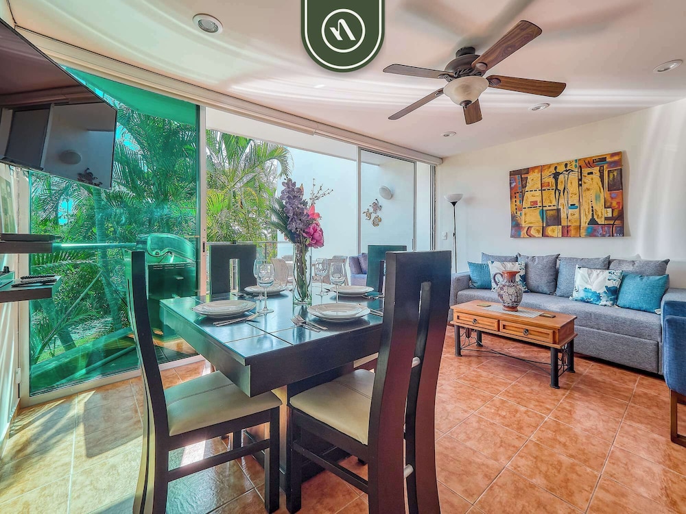 Beachfront 2BR Condo With Pool and Beachclub