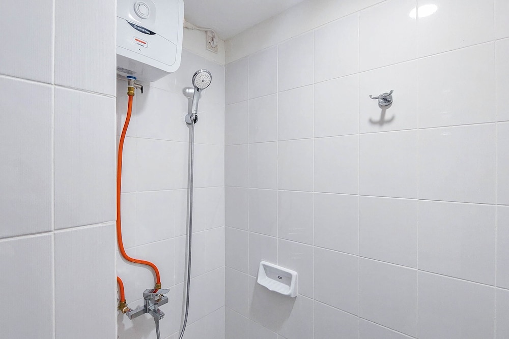 Best Deal Studio at Sentraland Medan Apartment