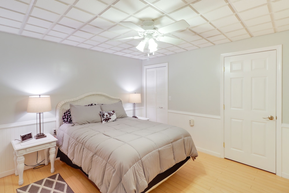 Hike, Fish & Explore: Spacious Yellville Retreat view 3
