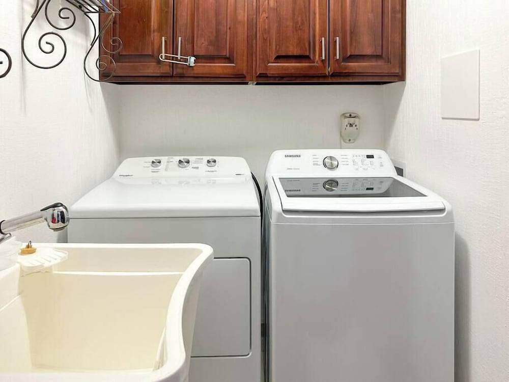 Family Friendly Condo With Oceanfront Views