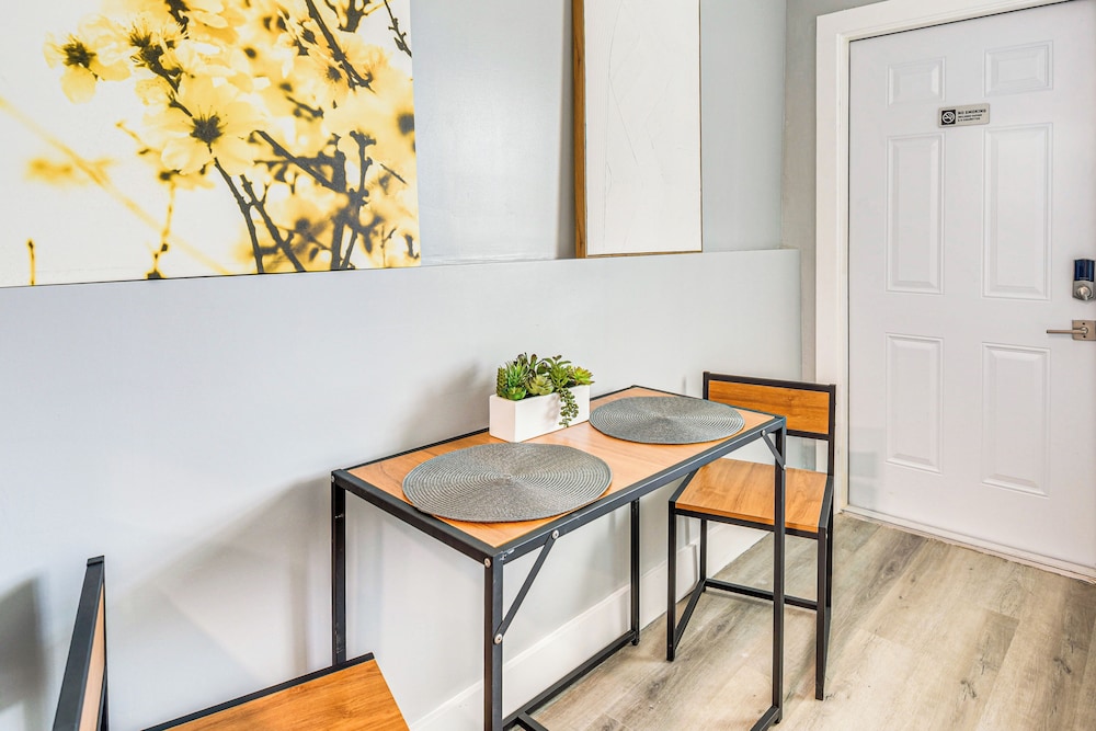 Steps to Sand: Studio Stay in Daytona Beach!