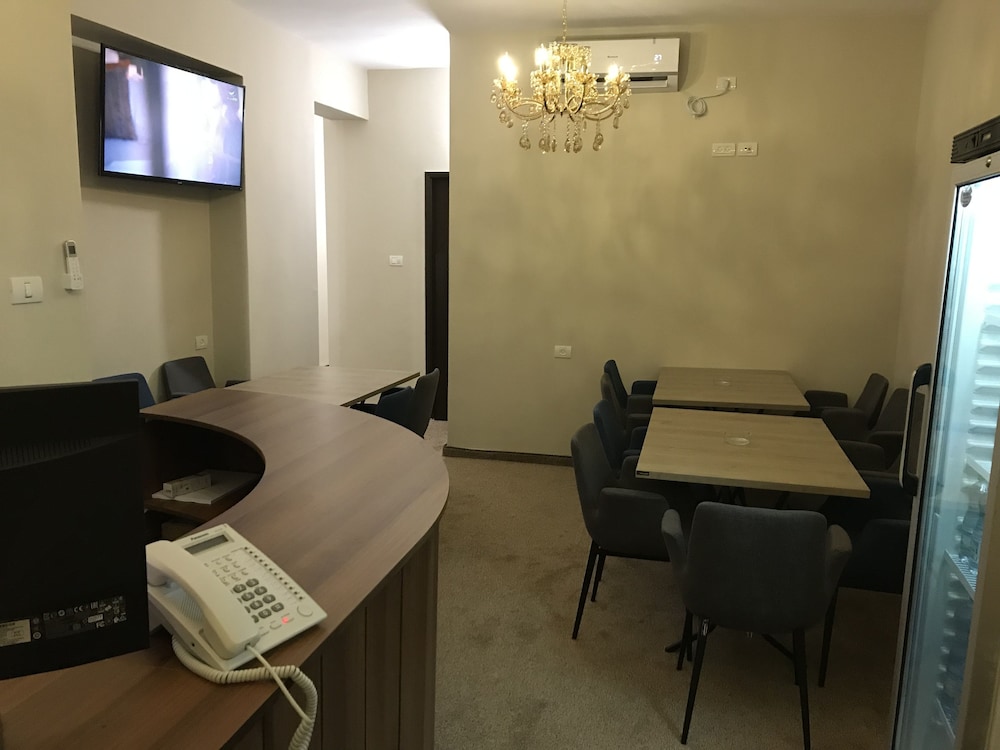 meeting & event spaces