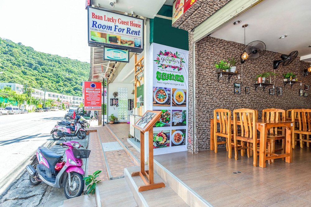 OYO 423 Baan Lucky Guesthouse