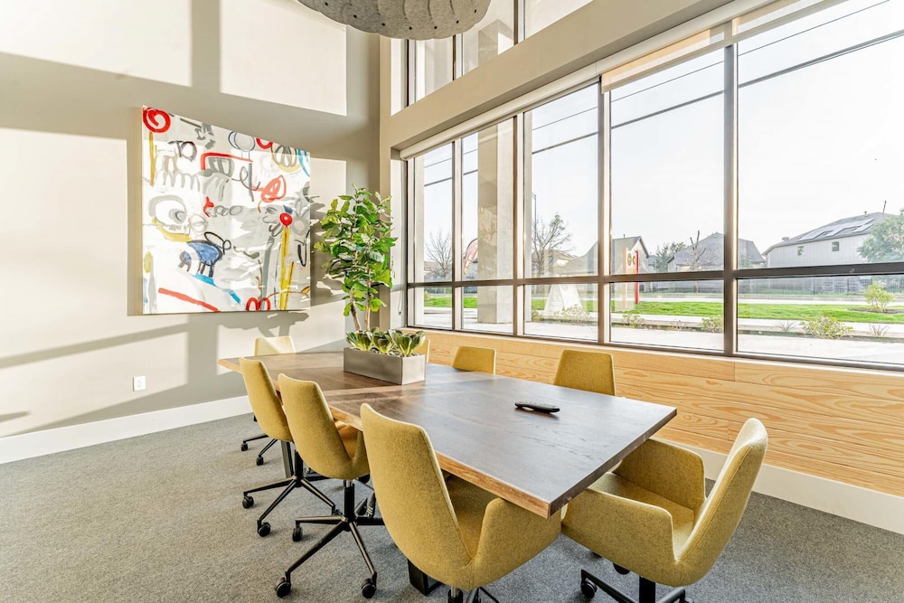 meeting & event spaces