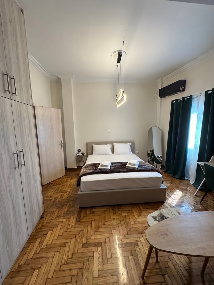 Athenian Stay Chara s 2 Apartment