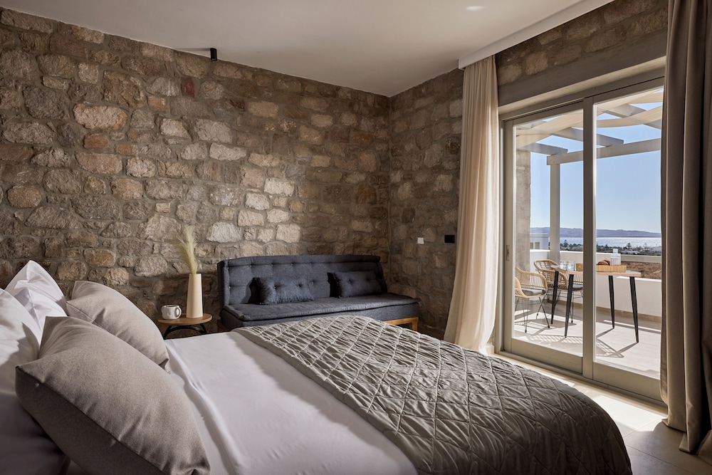 Kedros Milos Suites photo 2
