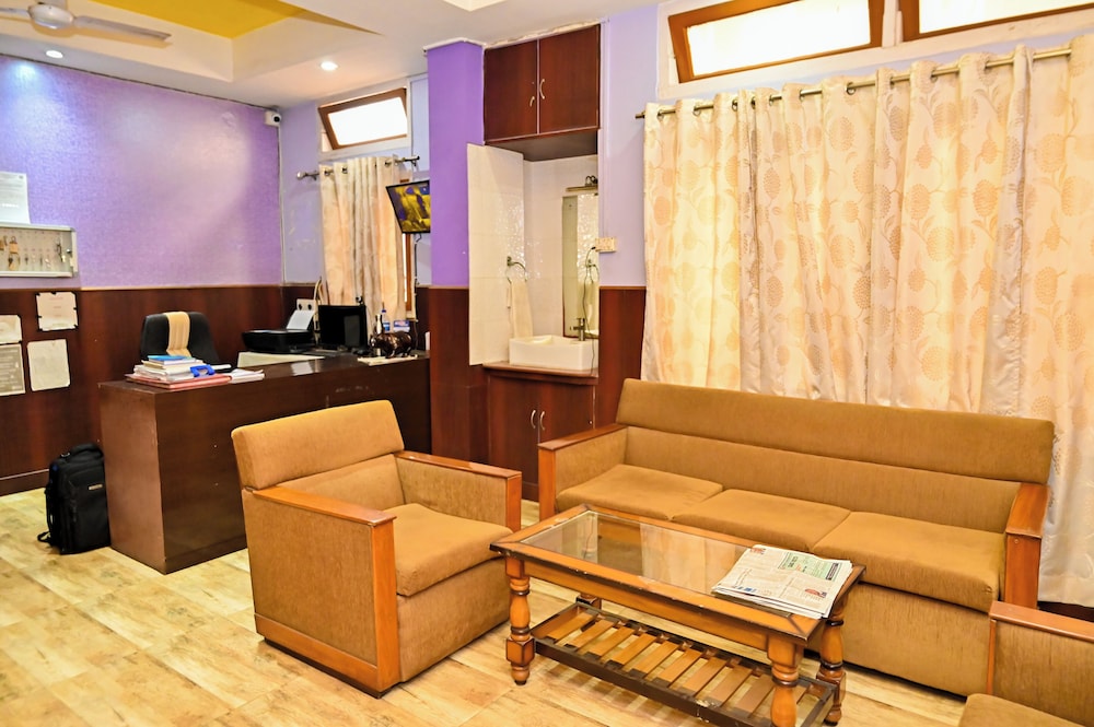 Holiday Inn Guest House