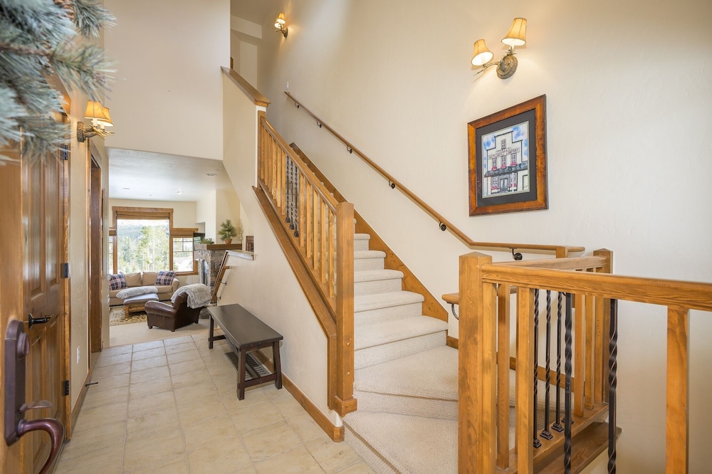 Cloudline Chalet 3 Bedroom Townhouse