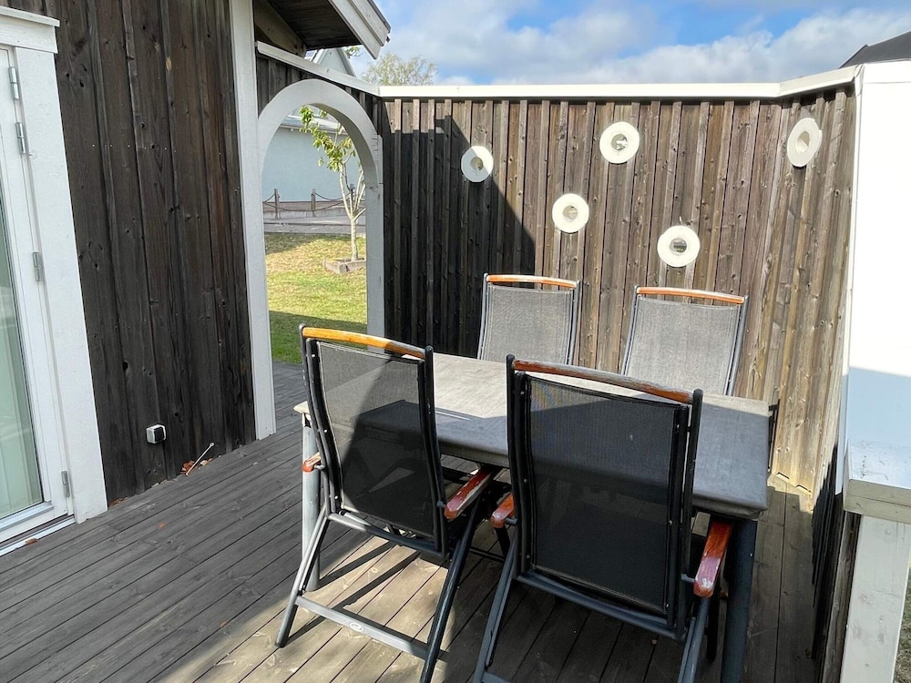 4 Star Holiday Home in Drottningskar