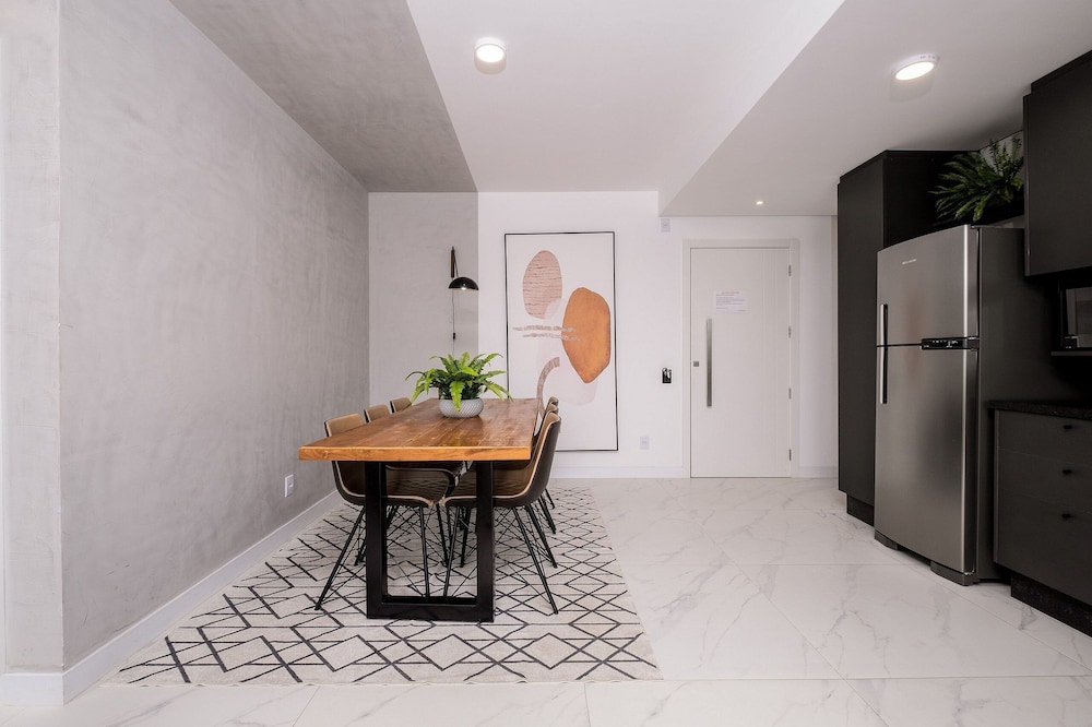 Apartment With/pool in Jurere Internacional Epc204