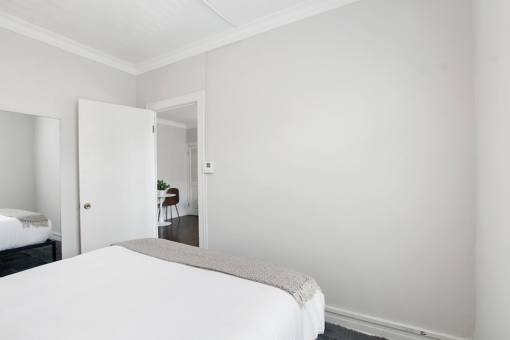 1BR Apartment - Dorchester 306