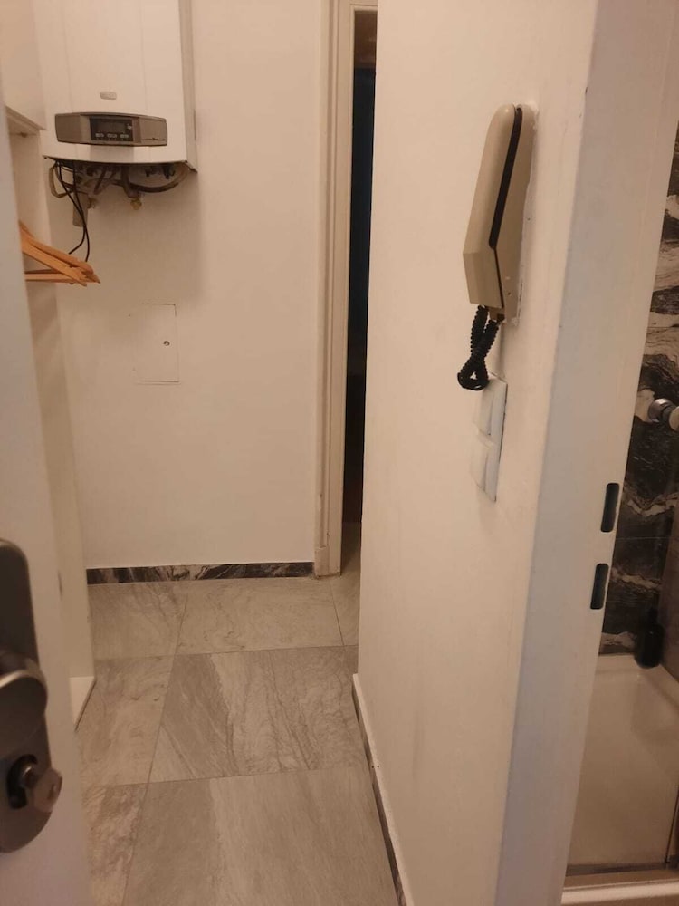 Extended Stay 3 Budget Apartments