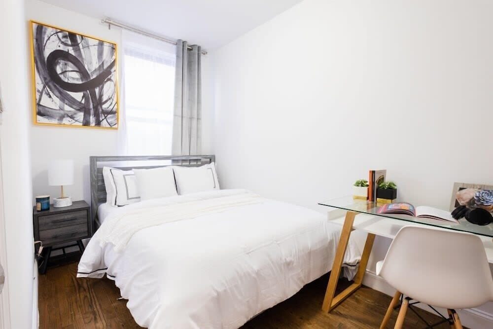1435 UES Apartment