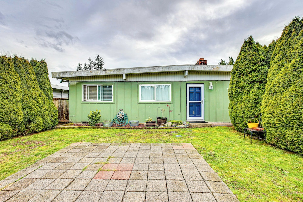 Seatac Home w/ Patio & Grill - 3 Mi to Airport!