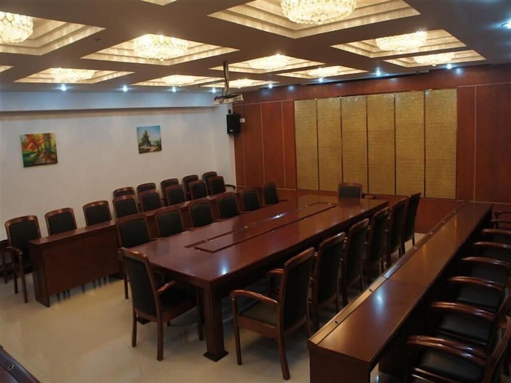meeting & event spaces