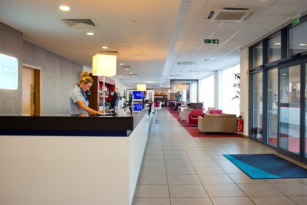 Rotherham Vacations - Holiday Inn Express Rotherham North, an IHG Hotel - Property Image 2