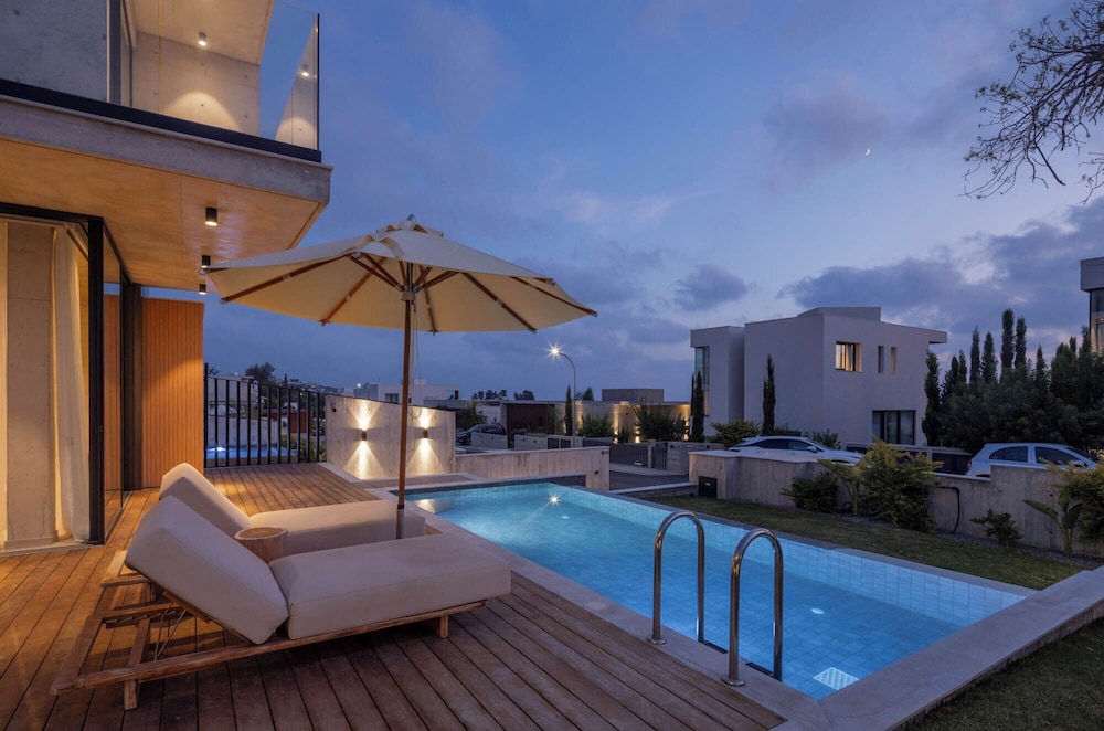 Greenvale Park Villas by Coastalbliss