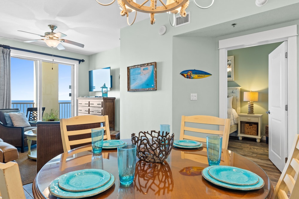 Grand Panama Beach Resort by Book That Condo