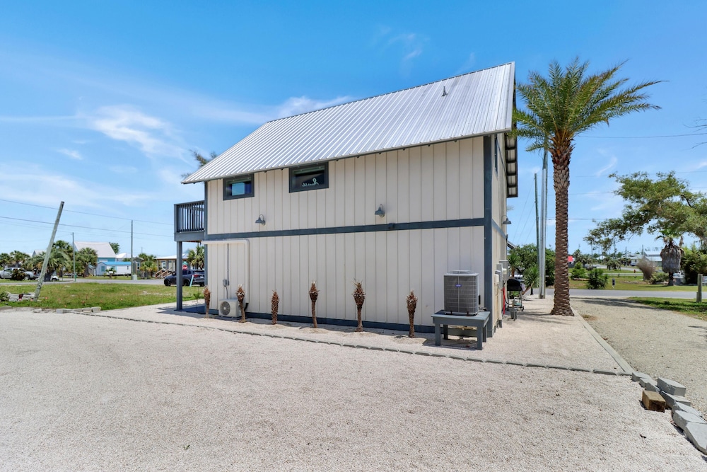 Sugar Sand Cottage B