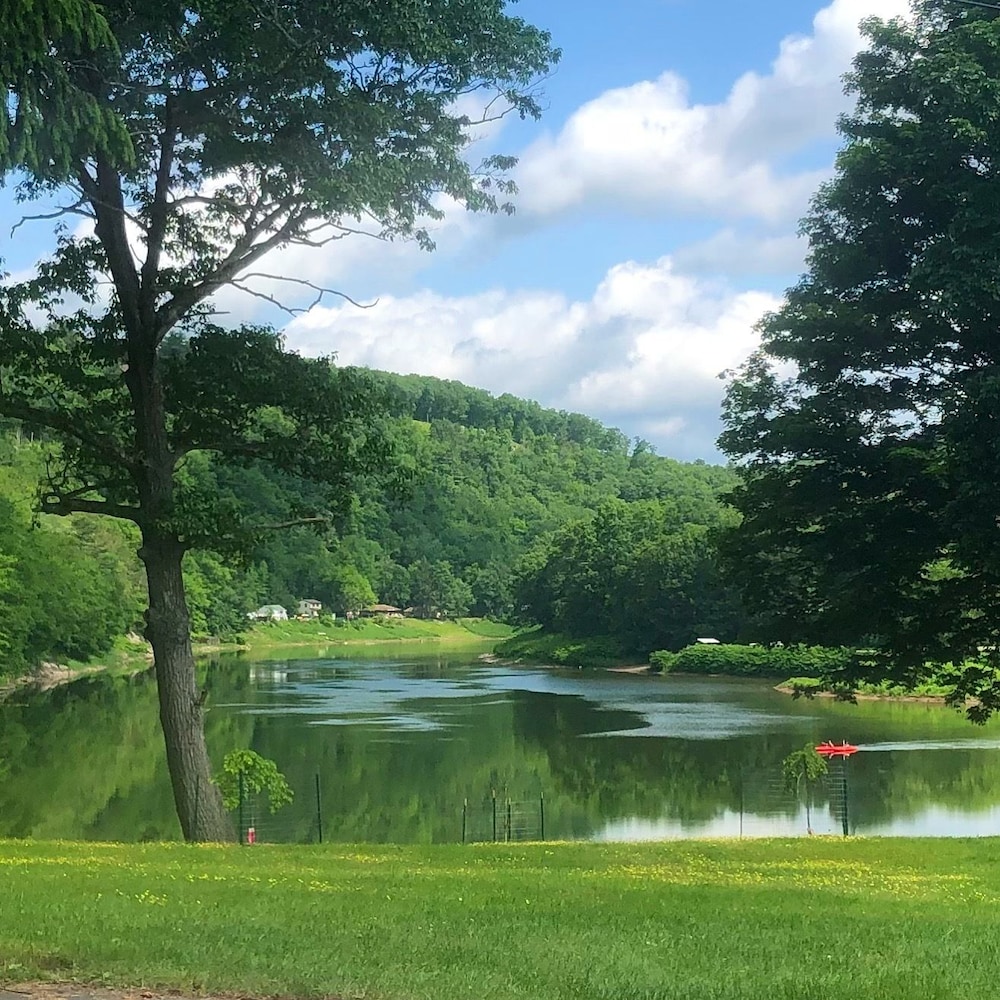 Moonriver Inn