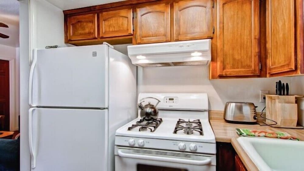 Scenic Wonder Pinetree Retreat 3 Bedroom view 5
