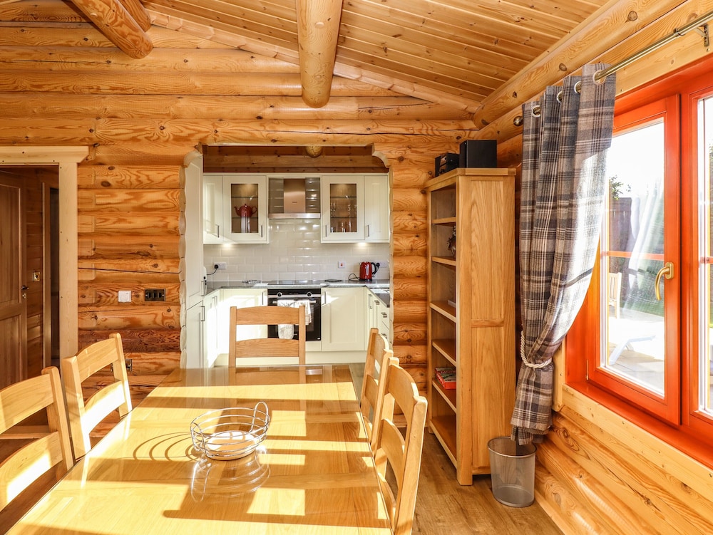 Pine Lodge