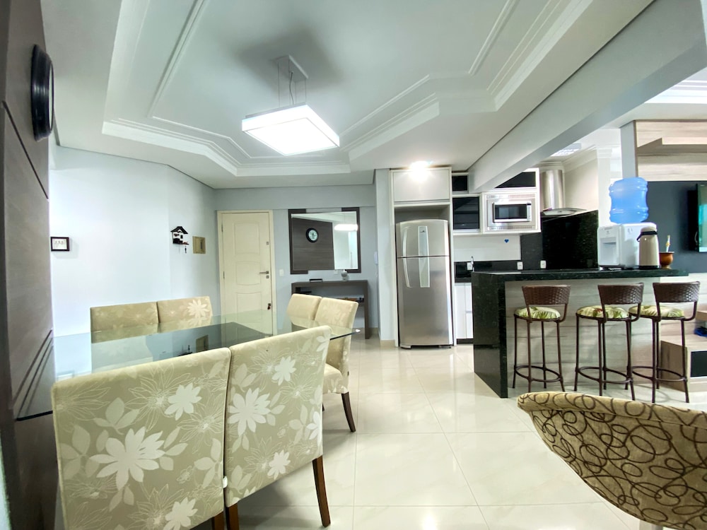 919 - Apartamento 3 quartos s uma suíte